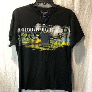 NWT Louis Vuitton Mens black tee graphic print black chain neck detail size S